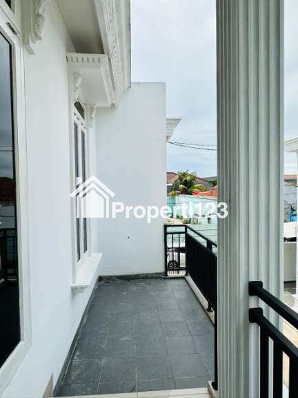 Rumah klasik siap huni di Ciputat Tangsel - 12