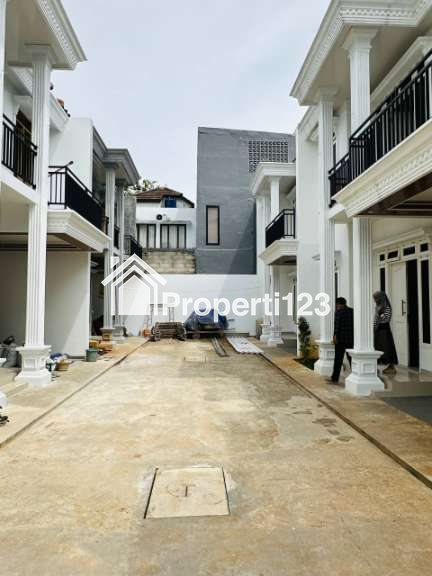 Rumah klasik siap huni di Ciputat Tangsel - 3
