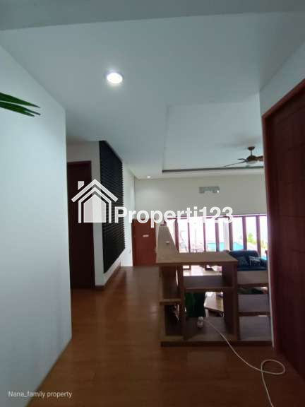 Rumah siap huni semi furnished di area Joglo Jakbar - 15