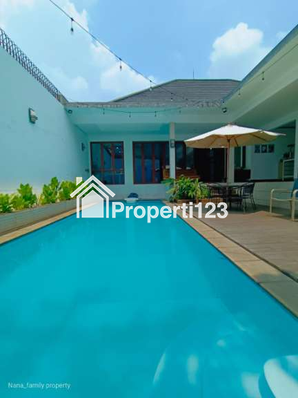 Rumah siap huni semi furnished di area Joglo Jakbar - 16