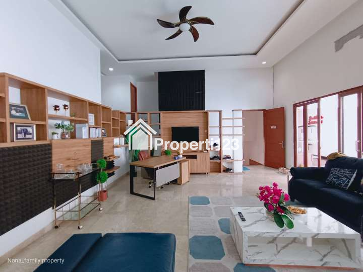 Rumah siap huni semi furnished di area Joglo Jakbar - 11