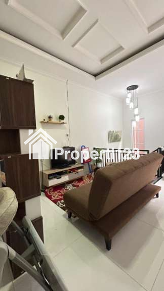 Rumah second terawat di Permata Rubby Pancoran Mas Depok - 9