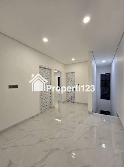 Rumah baru dalam komplek di Pondok Bambu Jaktim - 8