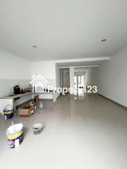 RUMAH MEWAH NYAMAN STRATEGIS DI BANDUNG - 2