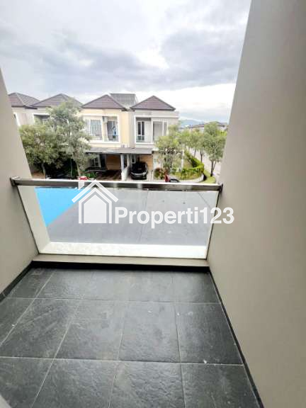 RUMAH MEWAH NYAMAN STRATEGIS DI BANDUNG - 8