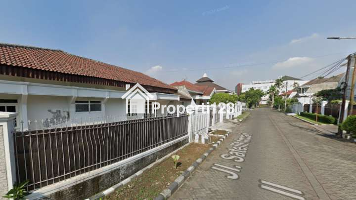Rumah Hitung Tanah Komplek Satelit Indah Surabaya Barat - 4