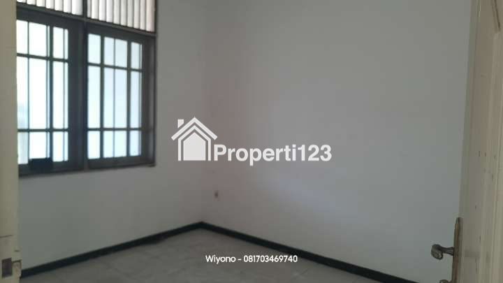 Rumah Sutorejo Dekat Unair dan ITS - 11