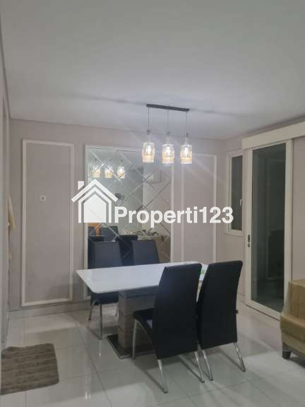 Dijual Rumah Semi Furnished Lokasi Grand Pakuwon Surabaya Barat - 6