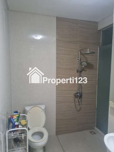 Dijual Rumah Semi Furnished Lokasi Grand Pakuwon Surabaya Barat - 7