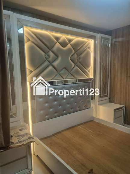 Dijual Rumah Semi Furnished Lokasi Grand Pakuwon Surabaya Barat - 3