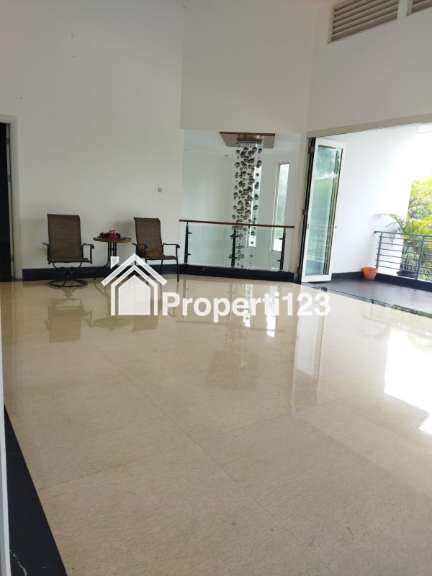 Jual rumah mewah di Telaga Golf Danau Maninjau BSD Serpong - 3