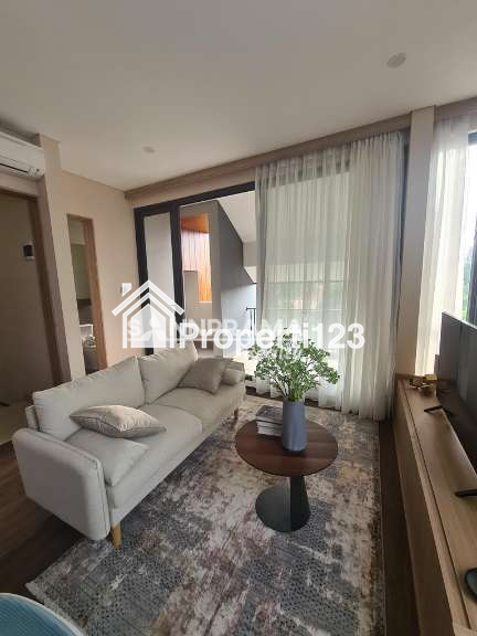 Townhouse 3 lantai strategis di Pondok Labu Jak Sel - 5