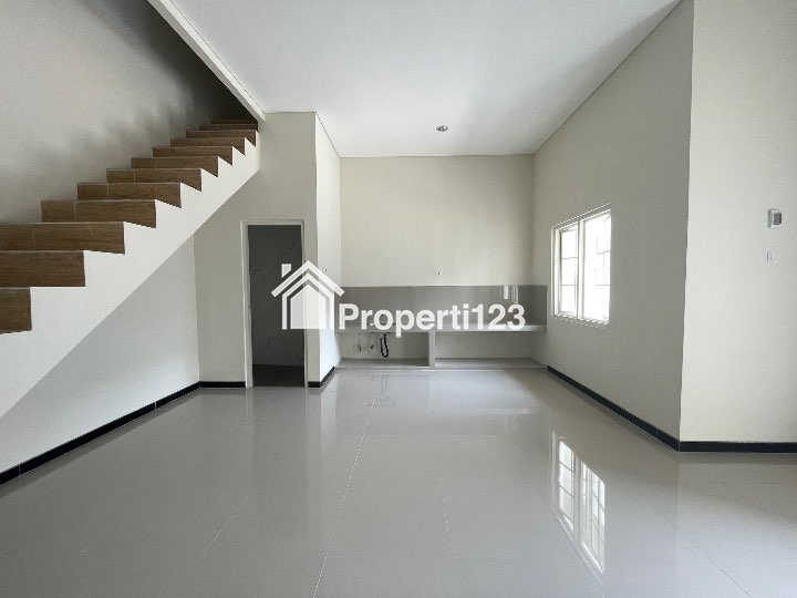 di Jual Rumah 2 Lantai 0 Jl Raya DP 1 JUTA di Pandaan, Jawa Timur - 3