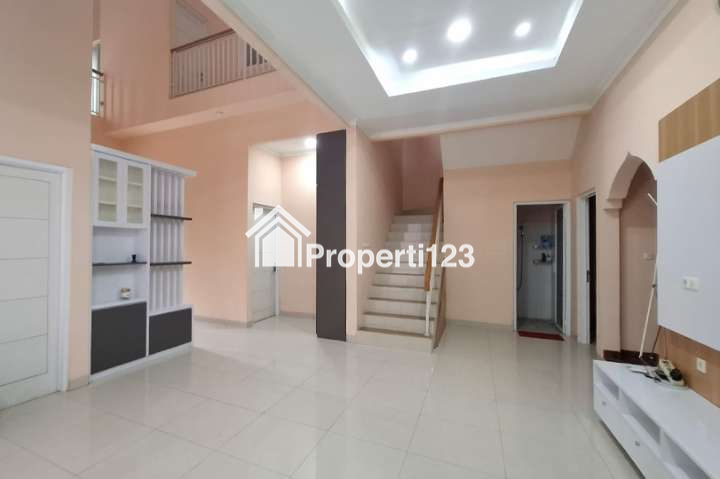 Rumah 5 Kamar Tidur Perumahan Permata Harapan Baru Bekasi - 3