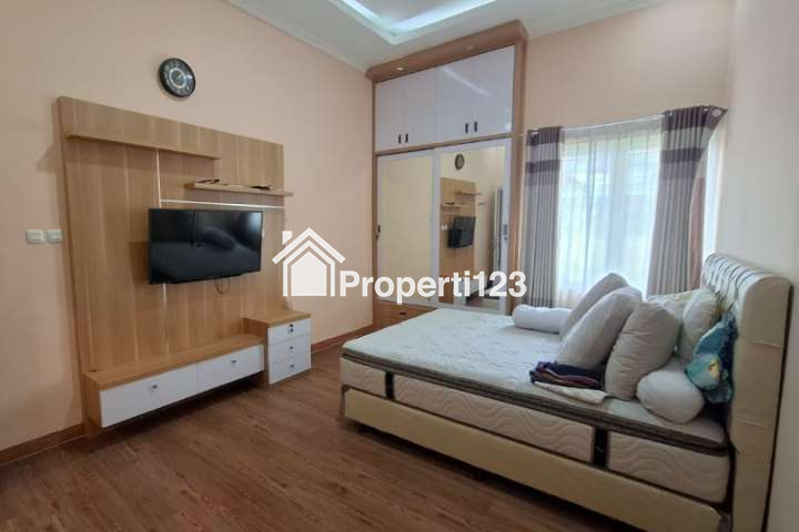 Rumah 5 Kamar Tidur Perumahan Permata Harapan Baru Bekasi - 6