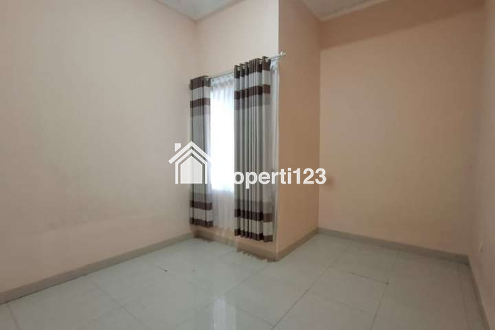 Rumah 5 Kamar Tidur Perumahan Permata Harapan Baru Bekasi - 9