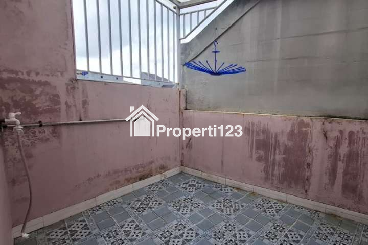 Rumah 5 Kamar Tidur Perumahan Permata Harapan Baru Bekasi - 13