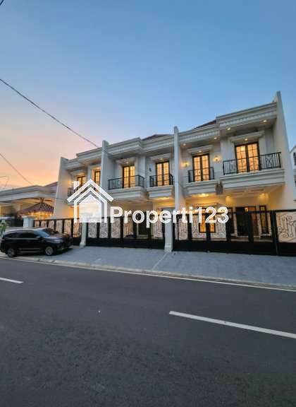 Rumah baru dalam komplek akses jalan lebar di Cempaka Putih Jakpus - 2