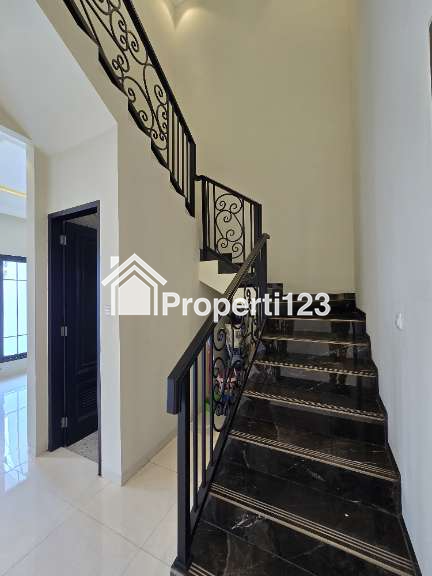 Rumah baru dalam komplek akses jalan lebar di Cempaka Putih Jakpus - 4