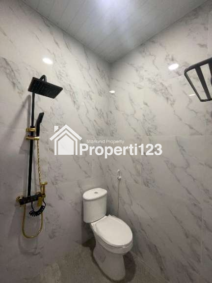 Rumah 1 lantai siap huni dalam komplek Japos Ciledug - 4