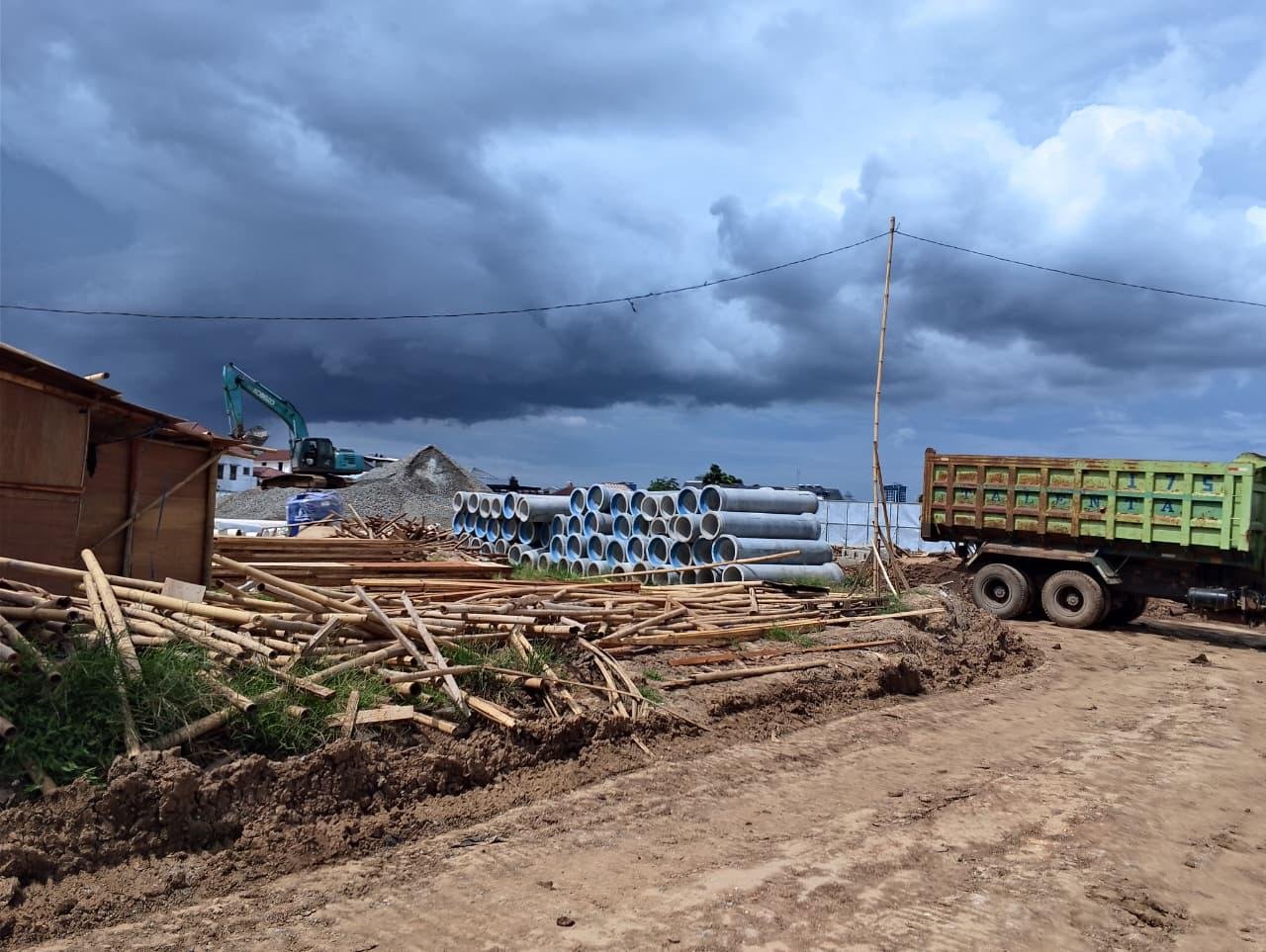 Rumah 3 lantai, 5 kamar, 2man di jakarta barat - 18