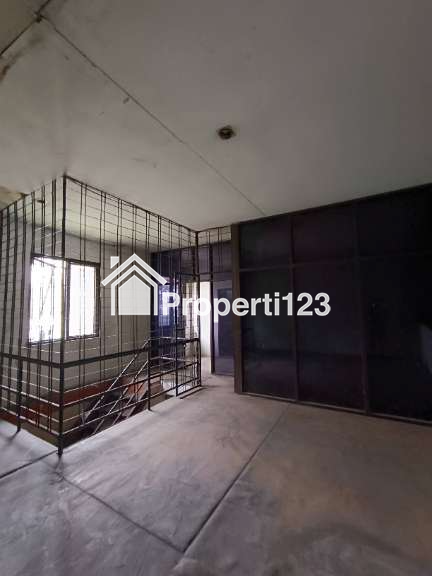 Bangunan Gudang dan Ruko Raya Ahmad Yani Ayani Surabaya Selatan - 6