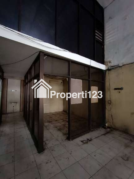 Bangunan Gudang dan Ruko Raya Ahmad Yani Ayani Surabaya Selatan - 5