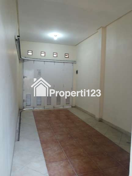 Dijual Rumah Terawat 2 Lantai di Jl Bahagia Margacinta dekat Tol Buah Batu,5 Kamar - 6