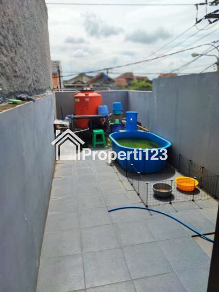 Dijual Rumah Pinggir Jalan Utama di GBI Bojongsoang Lokasi Strategis dan Ramai - 8