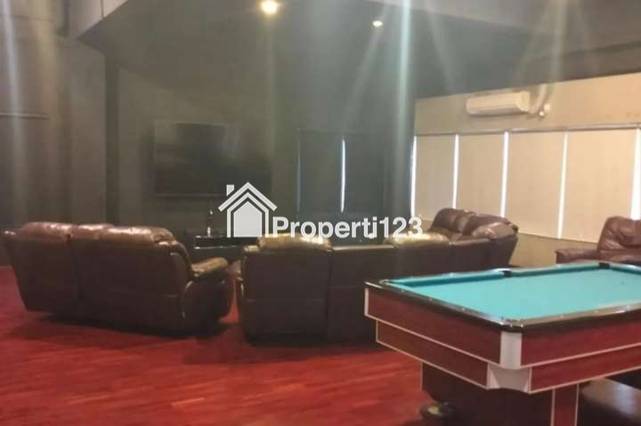 Gedung 3 Lantai dan Gudang Raya Tandes Tanjungsari Surabaya Pusat - 5