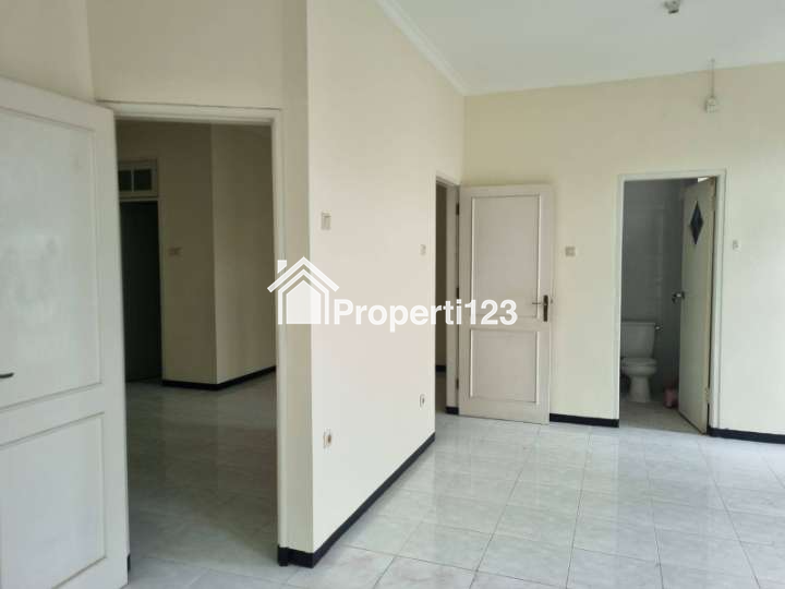 Dijual Rumah Baru Renovasi Siap Huni di Dharmahusada Mas Surabaya Timur - 2