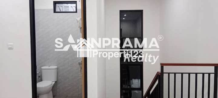 Rumah 2 lantai Scandinavian Style di Rangkapan Jaya Depok - 10