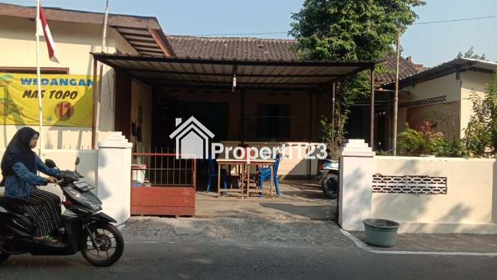 Tanah lokasi strategis m, rumah bangunan lama - 2