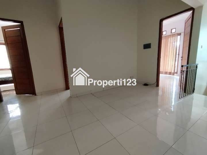 Rumah Nyaman untuk Hunian Keluarga di Tebet - 2