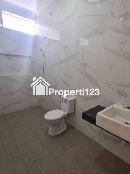 RUMAH BARU GRESS LOKASI STRATEGIS DI MANYAR KERTOADI SUKOLILO SURABAYA - 2