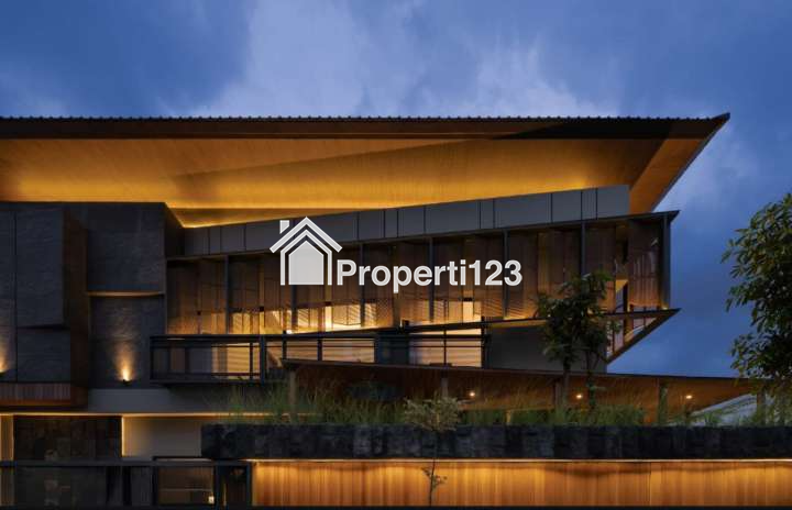 ‼️TURUN HARGA‼️ Rumah Mewah Baru Gress Siap Huni Lokasi Manyar Kertoardi Sukolilo Surabaya - 4