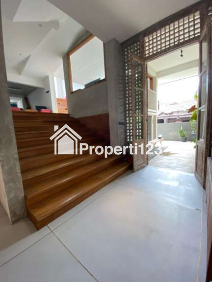 Dijual rumah hoek bagus di Kayu Putih - 10