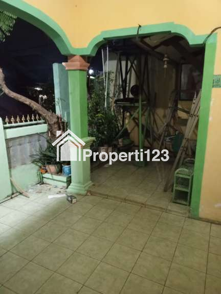 Dijual rumah 1 (satu) lantai di Kota Bekasi, 100 m2, Rp. 650 Juta (Nego), Bebas Banjir, Cocok untuk investasi, Bisa direnovasi ulang dijadikan Kontrakan Beberapa Pintu, Passive Income - 4