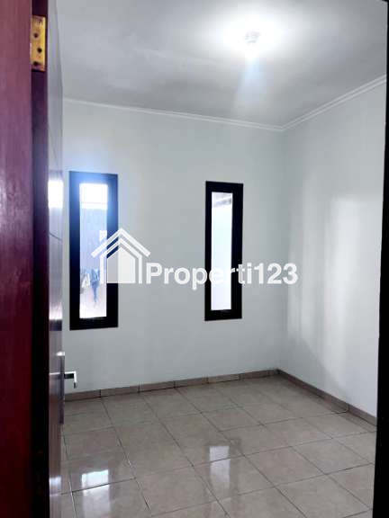 DI JUAL RUMAH SIAP HUNI DI KOTA BANDUNG STRATEGIS TERMURAH - 10