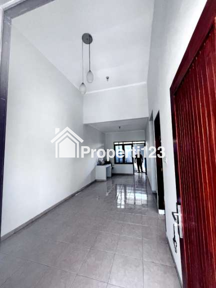 DI JUAL RUMAH SIAP HUNI DI KOTA BANDUNG STRATEGIS TERMURAH - 11