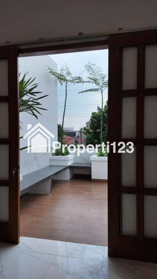 Jual Rumah Mewah Siap Huni di Green Leaf Jagakarsa Jakarta Selatan - 4