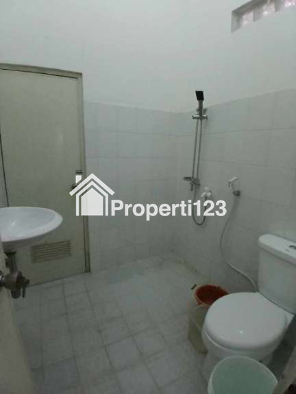 Rumah 2 lantai dan kos-kosan di Perumnas Beji Depok Utara - 13
