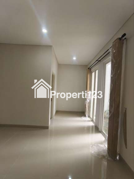 Rumah Baru Gress Semi Furnished Lokasi Manyar Jaya Sukolilo Surabaya - 9