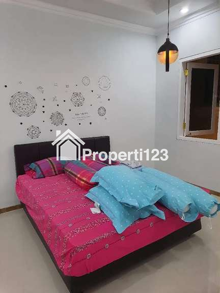 Rumah Cantik Semi Furnished Siap Huni Di Perumahan Graha Indah Gayung Kebonsari Surabaya - 6