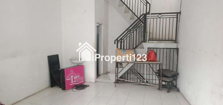 RUKO RENDENG DUA LANTAI SHM SUPER STRATEGIS SUPER RAMAI AIR MELIMPAH DI JALAN ARCAMANIK SINDANGLAYA BANDUNG - 5