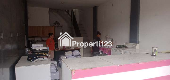 RUKO RENDENG DUA LANTAI SHM SUPER STRATEGIS SUPER RAMAI AIR MELIMPAH DI JALAN ARCAMANIK SINDANGLAYA BANDUNG - 3