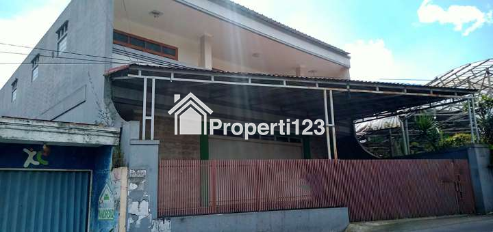 Ruko 2 Lantai SHM Super Strategis untuk Toko Grosir Bahan Pokok dan Kebutuhan Pertanian serta Perkebunan di jalan Sersan Bajuri Bandung - 1