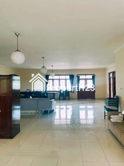 Ruko 2 Lantai SHM Super Strategis untuk Toko Grosir Bahan Pokok dan Kebutuhan Pertanian serta Perkebunan di jalan Sersan Bajuri Bandung - 13