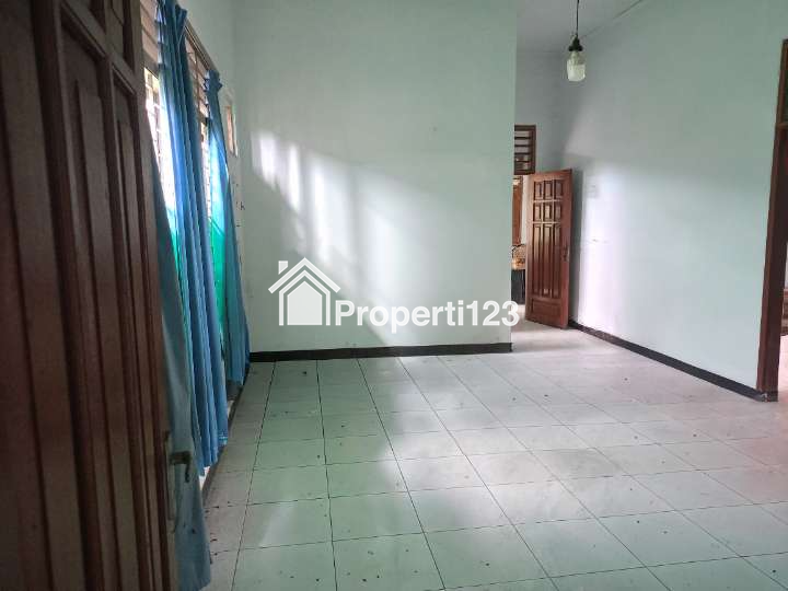 Dijual Rumah pinggir JLN. Raya Jember-Banyuwagi, Desa Stail, Kec. Genteng, Kab. Banyuwangi - 7