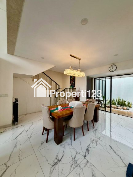 Rumah Mewah Furnished di Asya Cluster Matana Jgc Cakung - 2